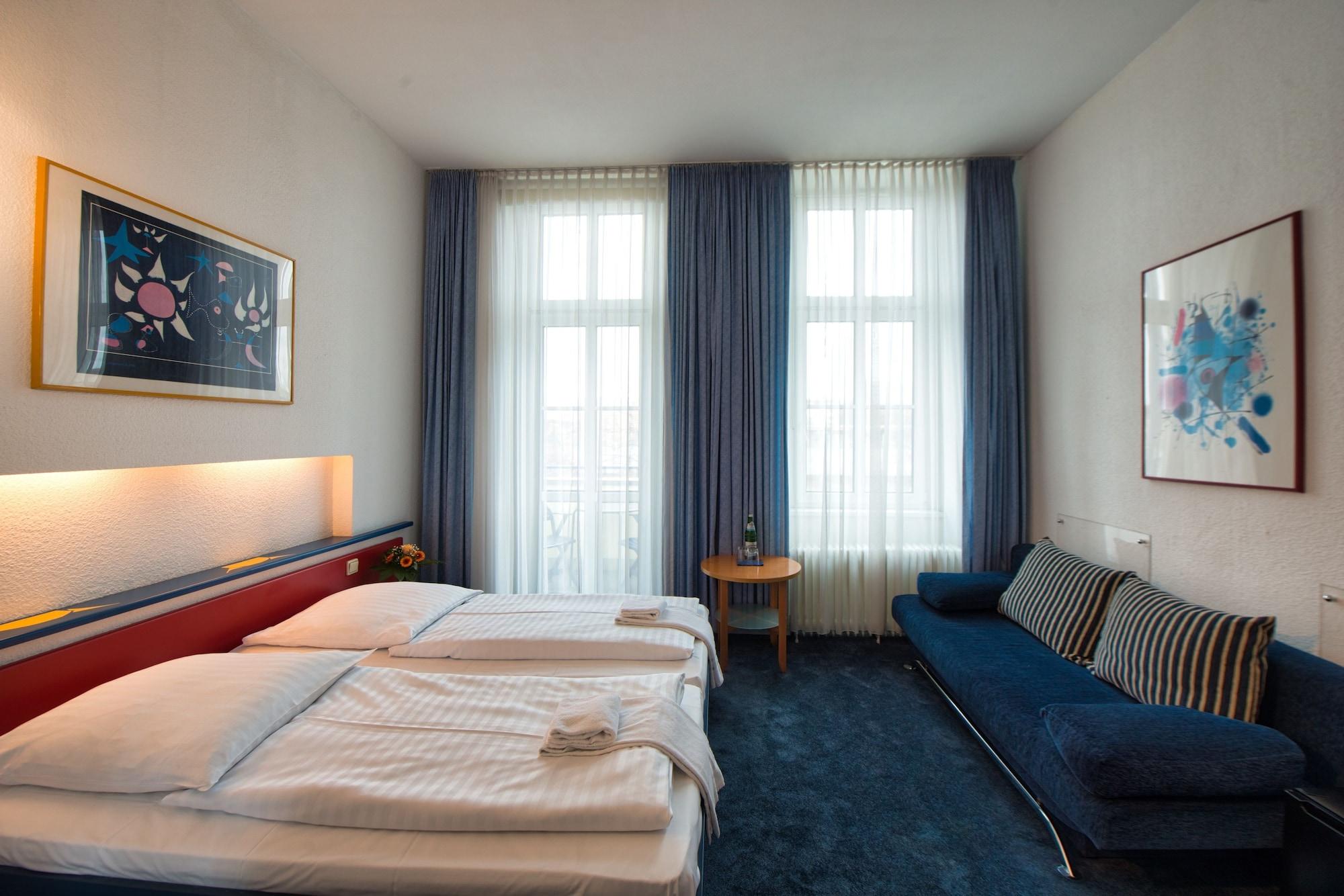 Art Charlottenburger Hof 3* Berlin