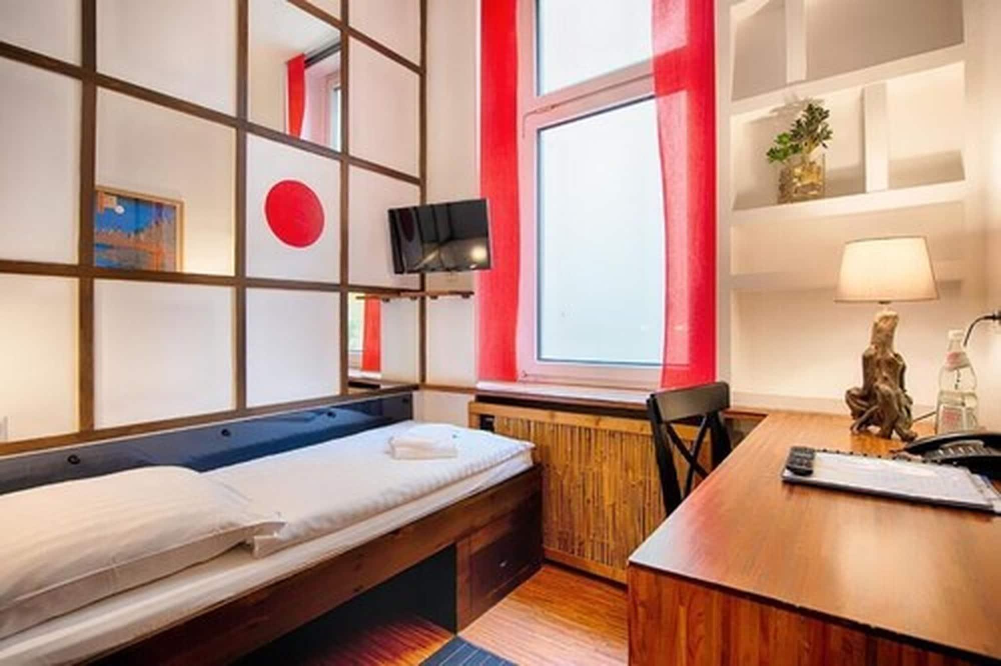Art Charlottenburger Hof 3* Berlin